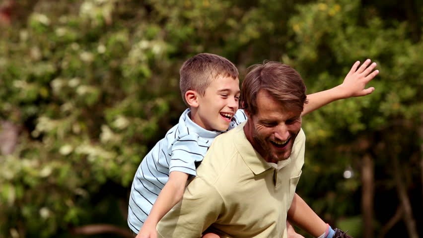 Видео отец. Father son Bird. Father give Hanger.