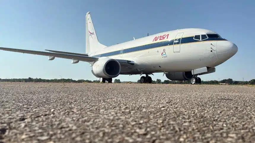 NASA’s New “Vomit Comet”: How a Boeing 737 Is Helping Prepare for the