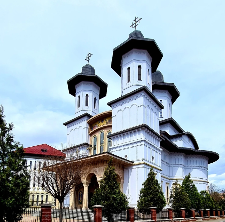 Tourist In My Home Town #7 — Faith and History With The Churches Of Buzău