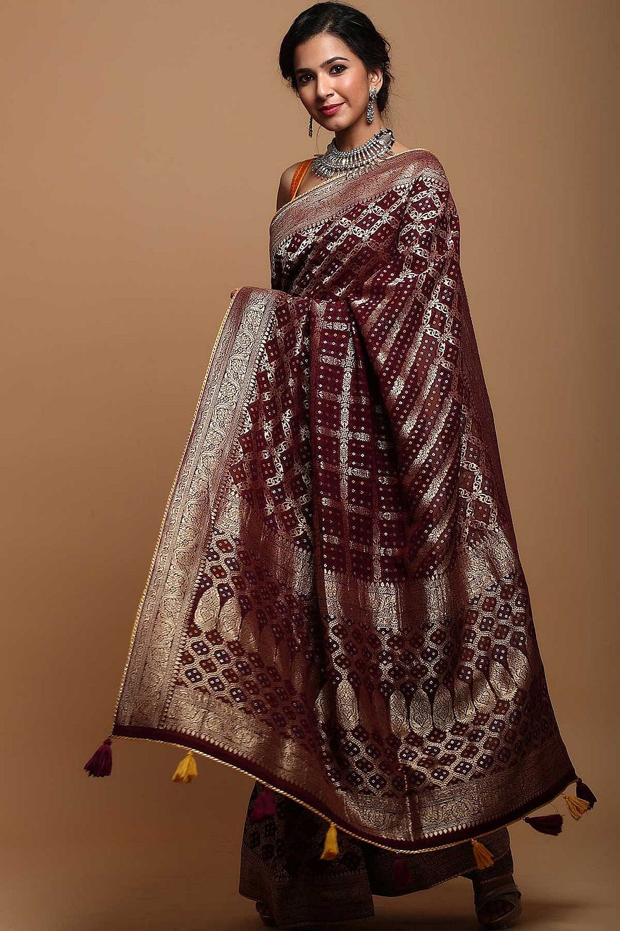 Purple Zari woven Bandhani Georgette Saree Online at Samyakk