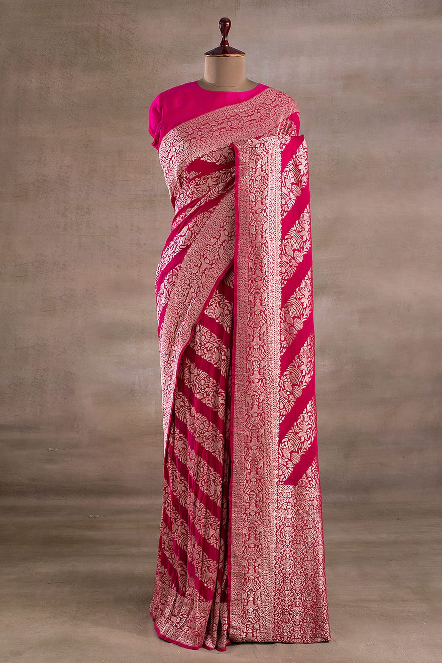 Magenta Pink Zari Woven Banarasi Georgette Saree With Unstitched Blouse Online at Samyakk