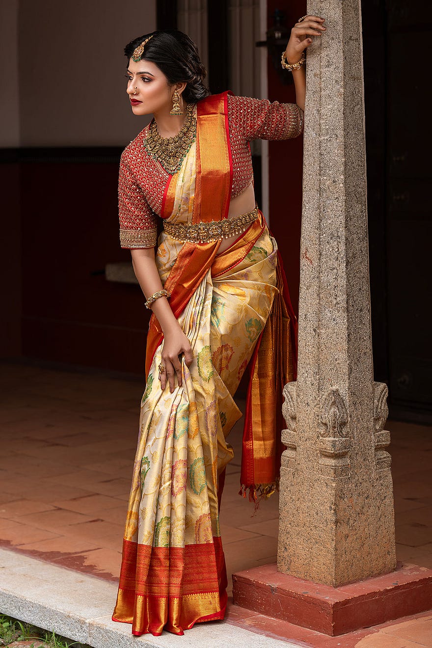 Off-White & Gold Dual Tone Floral Motif Zari Woven Kanchipuram Tissue Silk Saree Online at Samyakk