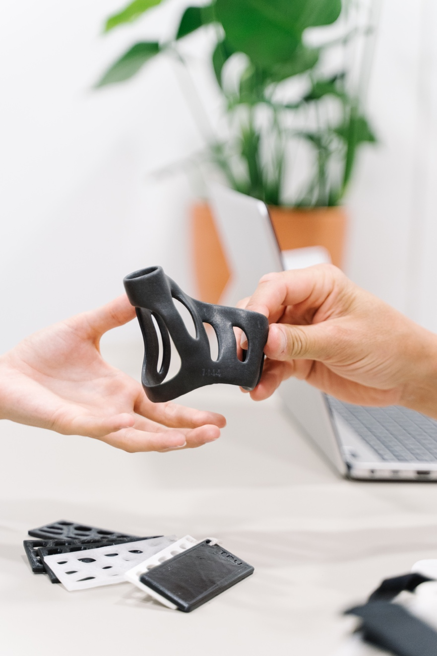 An assistive device made by a 3D printer
