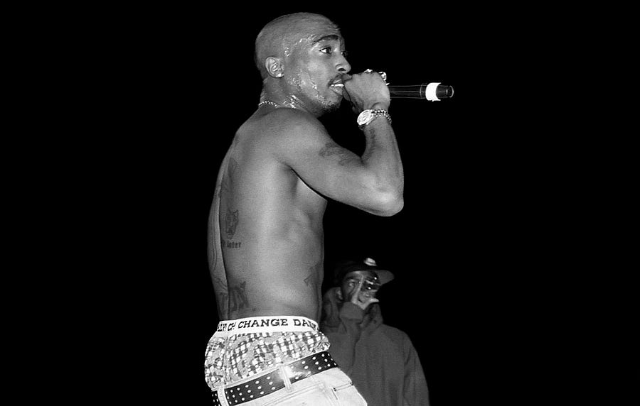 2pac performing live