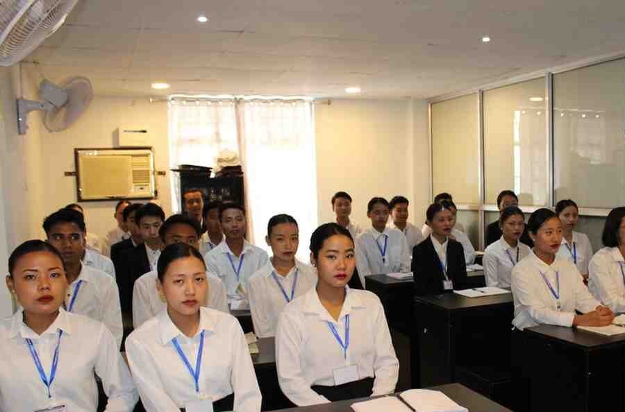 Build Your Career in Hotel Industry Today