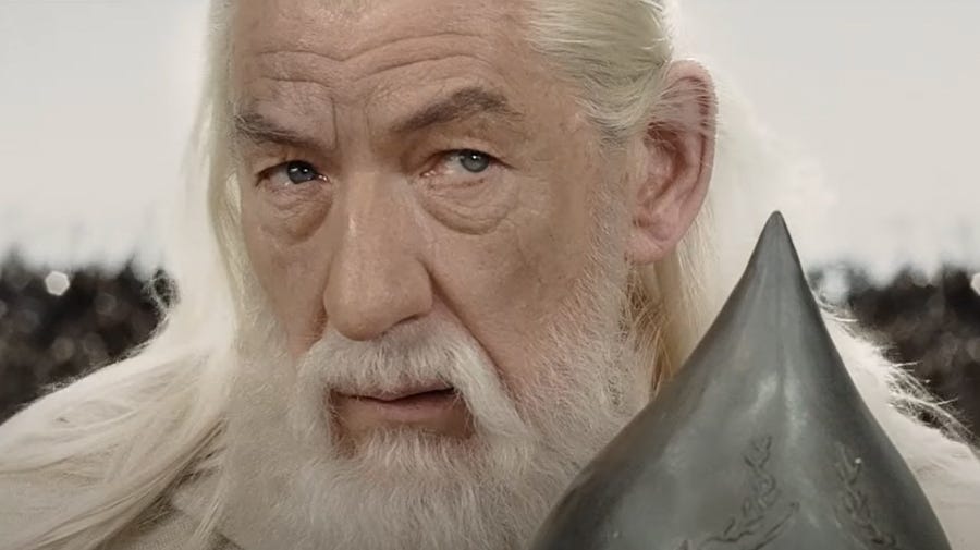 Gandalf faces his worst fear coming true. (Screenshot: Lord of the Rings: Return of the King)