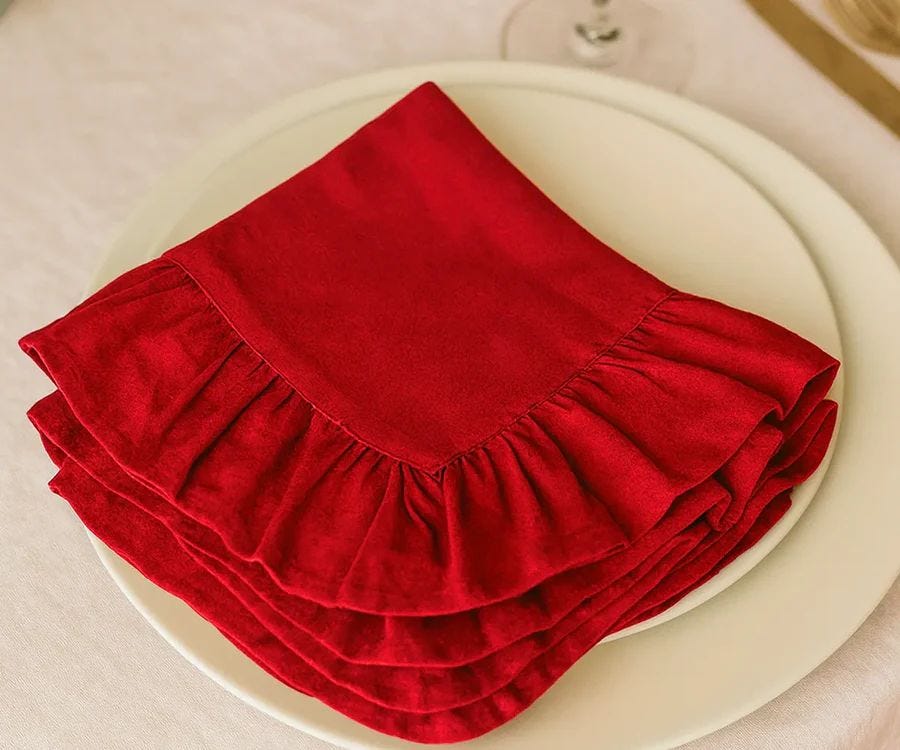 10 Elegant Dinner Napkin Ideas to Elevate Your Table Setting