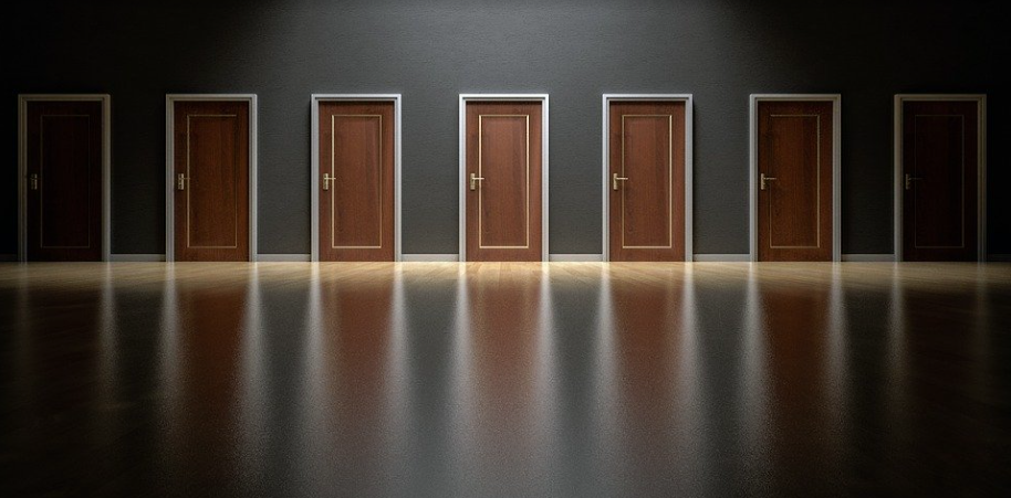 An image with many doors representing a choice