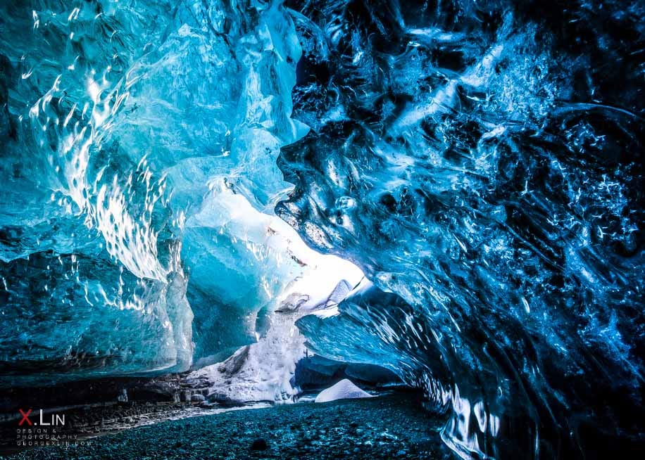 Crystal Cave, Vatnajokull Glacier, Vatnajokull National Park, Iceland, 2 f8 Iso 160 @ 22mm