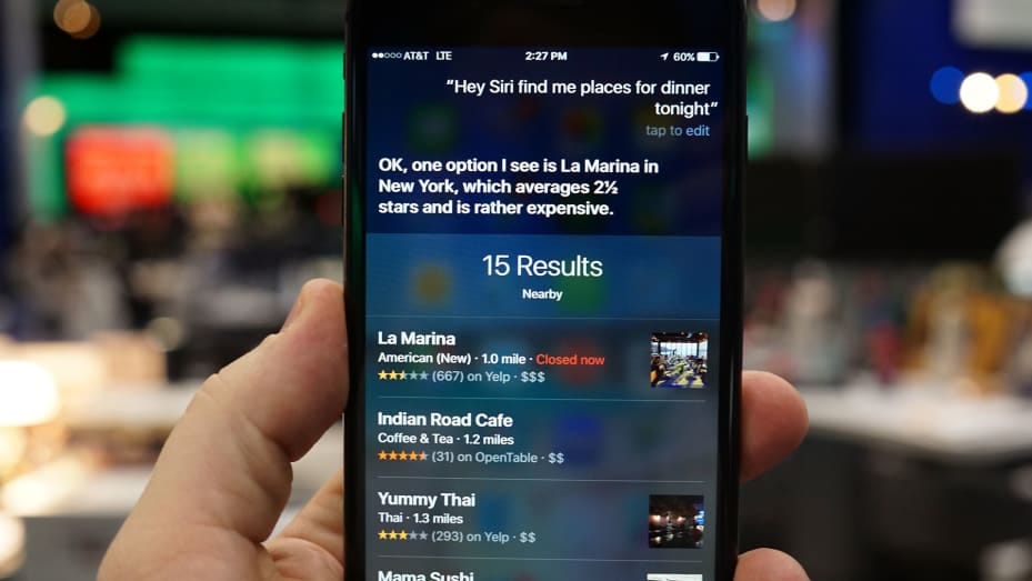 SIRI giving a 2.5 star restaurant as a first result for the query “Hey Siri find me places for dinner tonight”
