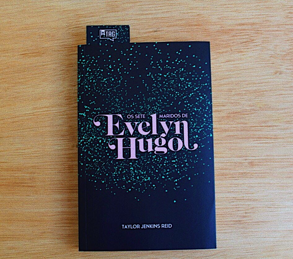 Foto: Deborah Almeida| Livro Os Sete Maridos de Evelyn Hugo