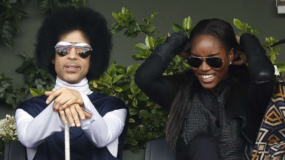 060214-TENNIS-prince-attends-french-open-ahn-PI.vadapt.955.medium.69