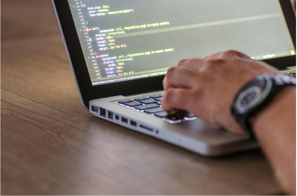 7 Essential Python Libraries for Data Science