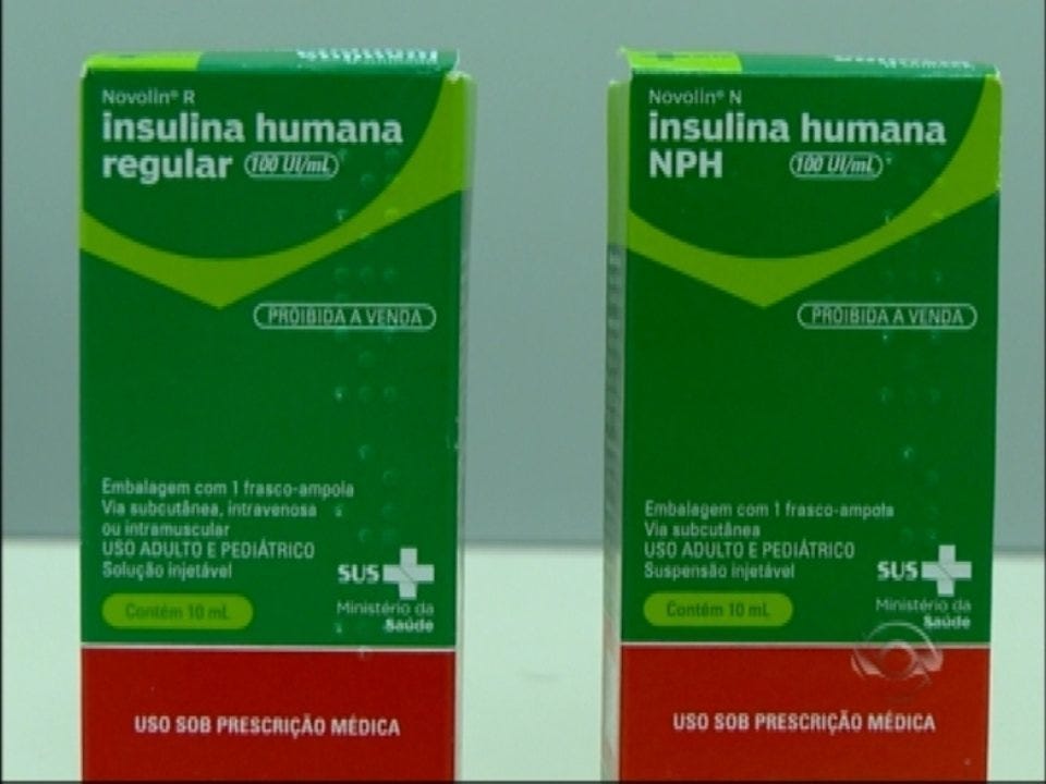 Embalagens de insulina humana regular e NHP quase idênticas.