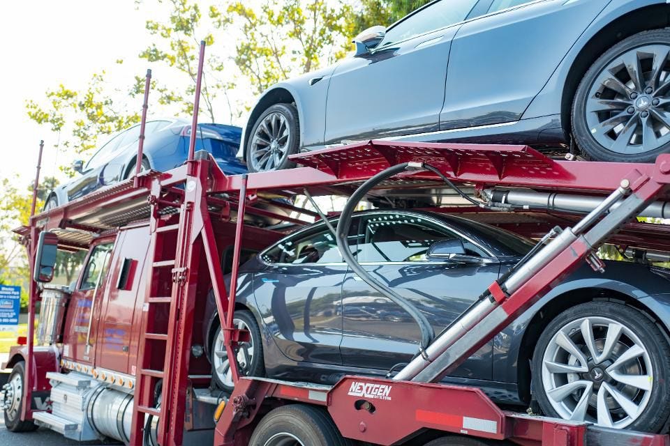 What is Door-to-Door Car Transportation ? How to Prepare your car for it ?