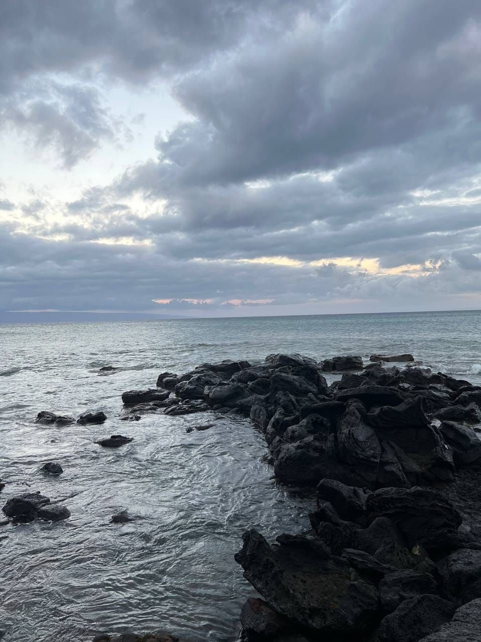 Maui — Rocky view