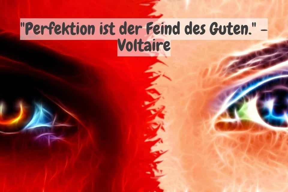 Das Bild zeigt zwei Augen in Nahaufnahme, die sich gegenüberstehen. Das linke Auge ist in dunklen, feurigen Rottönen gehalten, während das rechte Auge in hellen, bläulichen und weißen Farbtönen erscheint. Oben steht das Zitat: