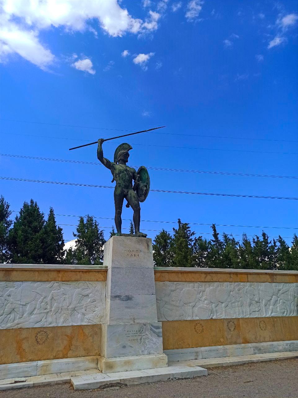 Photo by author. The memorial to the famous Battle of Thermopylae