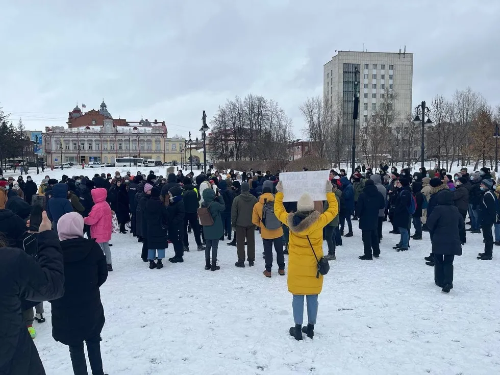 Protests against Putin’s war in Ukraine in Tomsk, Russia. Original image from TOMSKPOLIT and meduza.io