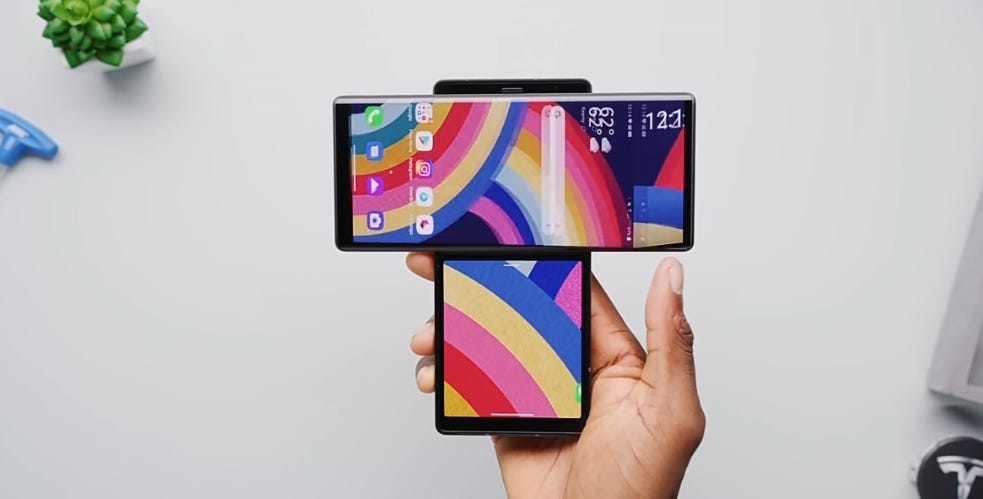 Unreleased Rollable smartphone!