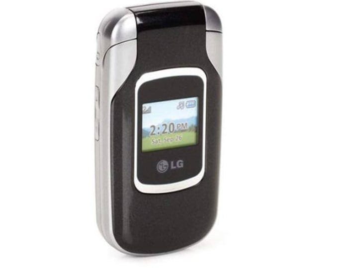 lg-cellular-flip-phone-220cm-prepaid-1