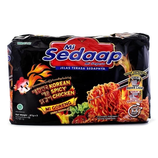 mi-sedaap-korean-spicy-chicken-mi-goreng-1