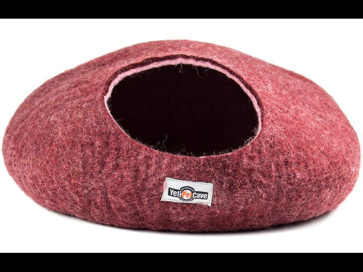 yeti-pet-cave-pet-bed-for-cats-and-small-dogs-100-new-zealand-wool-1