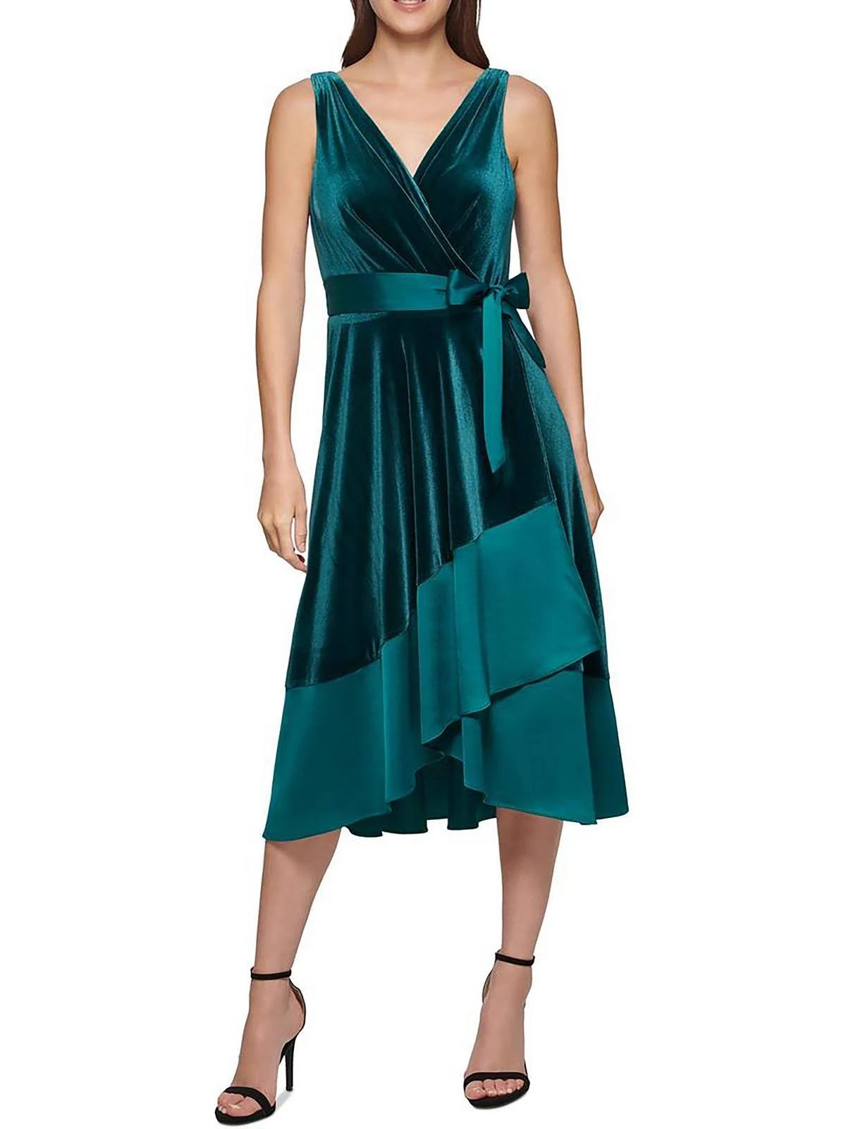 Chic Green Plush Velvet Midi Wrap Dress | Image