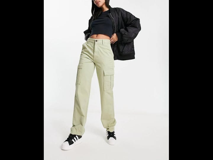 stradivarius-straight-leg-high-waisted-cargo-pants-in-light-khaki-green-1