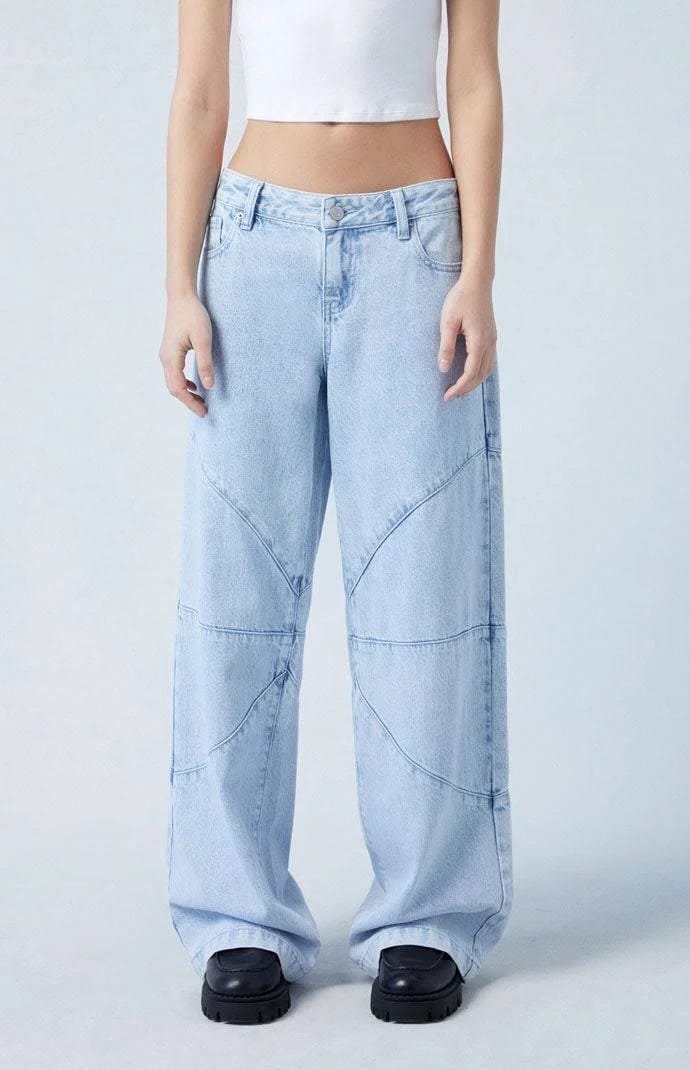 Sustainable Low Rise Baggy Jeans in Medium Indigo | Image