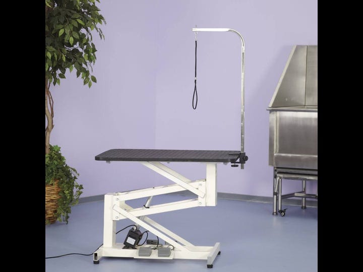 master-equipment-z-lift-ii-electric-table-1