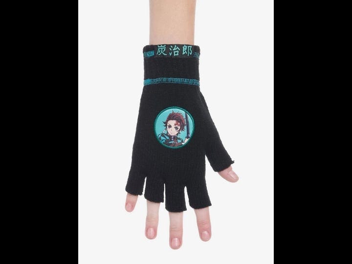 demon-slayer-kimetsu-no-yaiba-tanjiro-fingerless-gloves-1