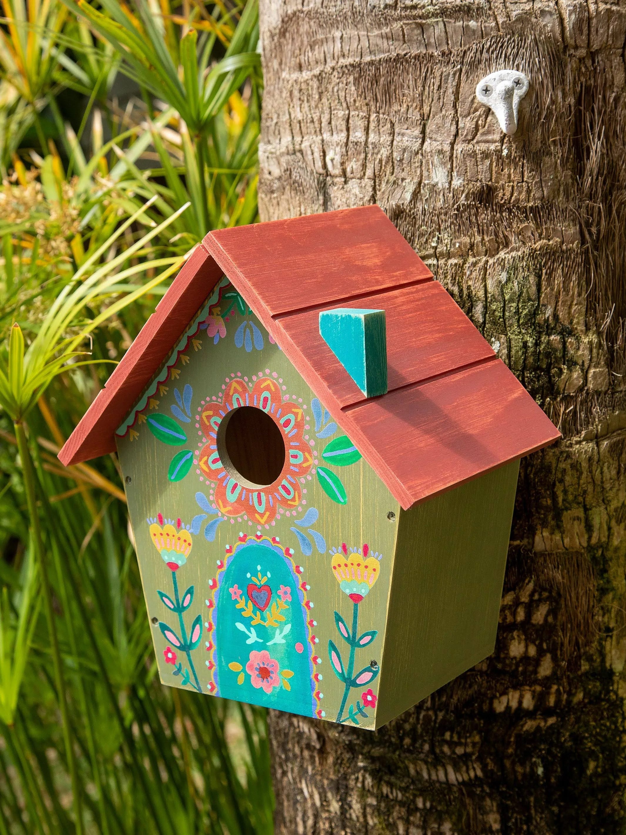 Painted Wooden Birdhouses for Attractive Homes | Image