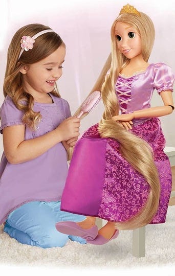 disney-princess-32-playdate-rapunzel-doll-1