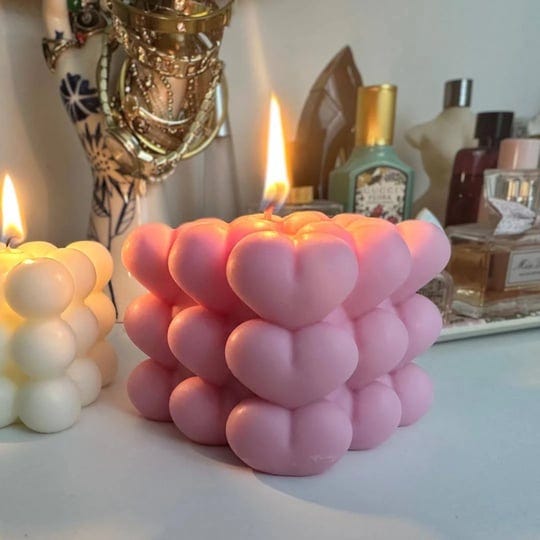 pink-bubble-candle-heart-shaped-candles-vanilla-scented-candles-pink-preppy-candles-aesthetic-candle-1