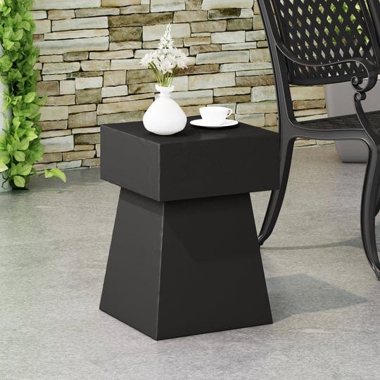 karrah-outdoor-modern-side-table-matte-black-1