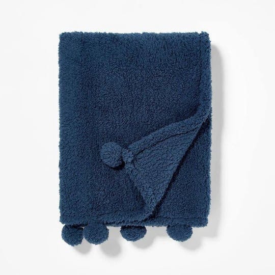 teddy-bear-plush-kids-throw-navy-pillowfort-1