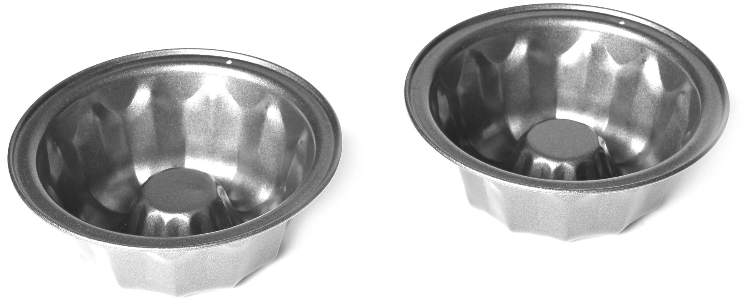 Chloe's Kitchen Mini Tube Pan Set | Image