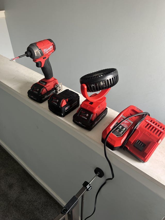 How Do I Find Websites to Buy And Sell Power Tools?  