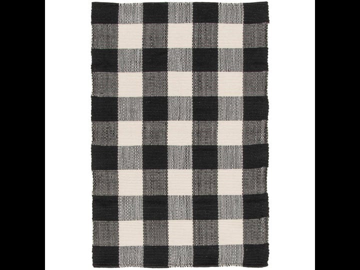 mainstays-24-x-36-black-white-outdoor-layering-rug-1