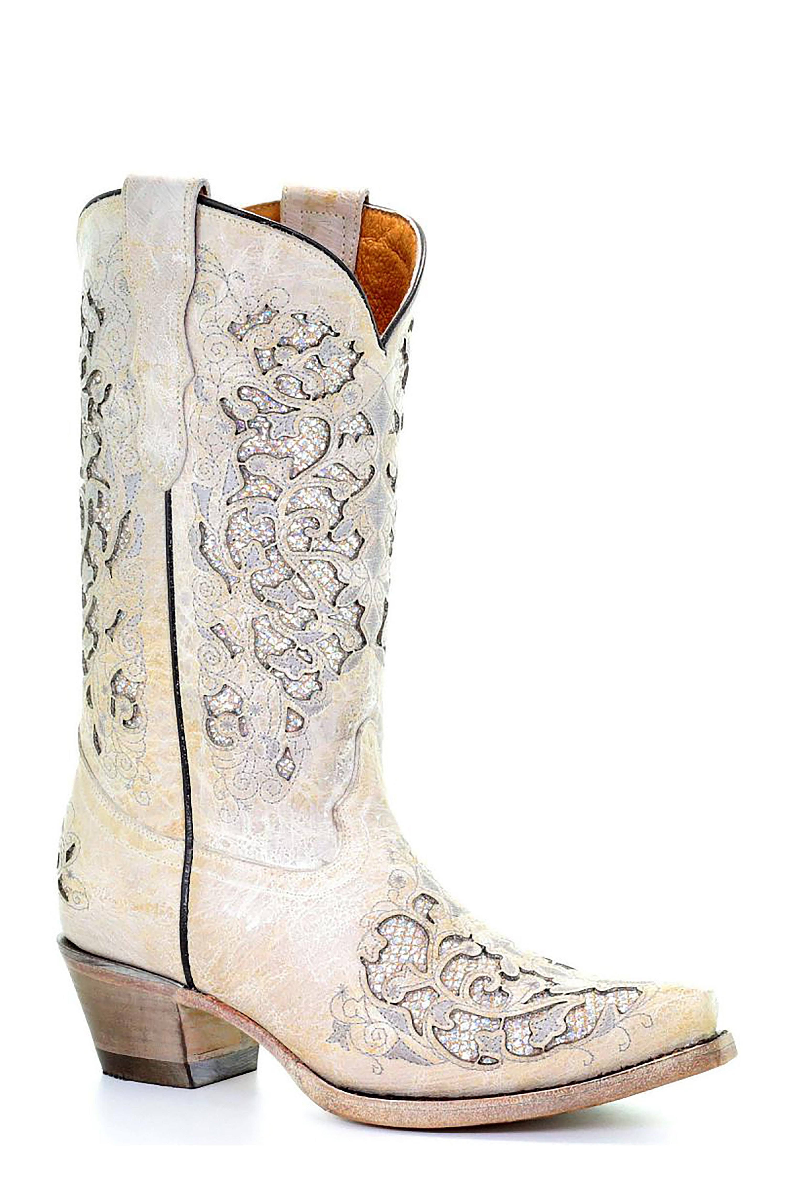 Fashionable White Glitter Inlay Wedding Boots | Image