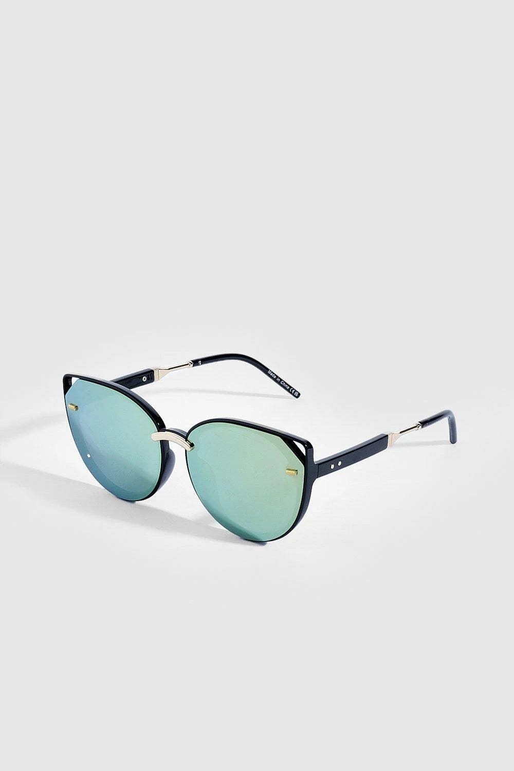 Timeless Oversized Mirrored Sunglasses | Image