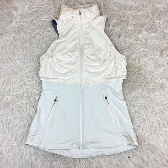 lululemon-womens-vest-cream-4-1