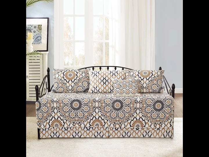 serenta-daybed-bedspread-6-piece-set-1
