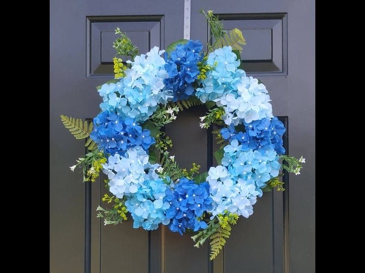 hydrangea-wreath-blue-1