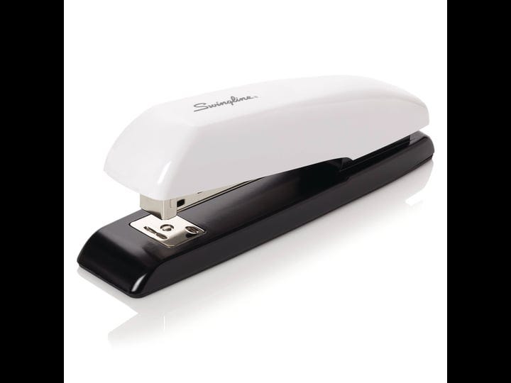 swingline-durable-desk-stapler-20-sheets-s7064770wme-1