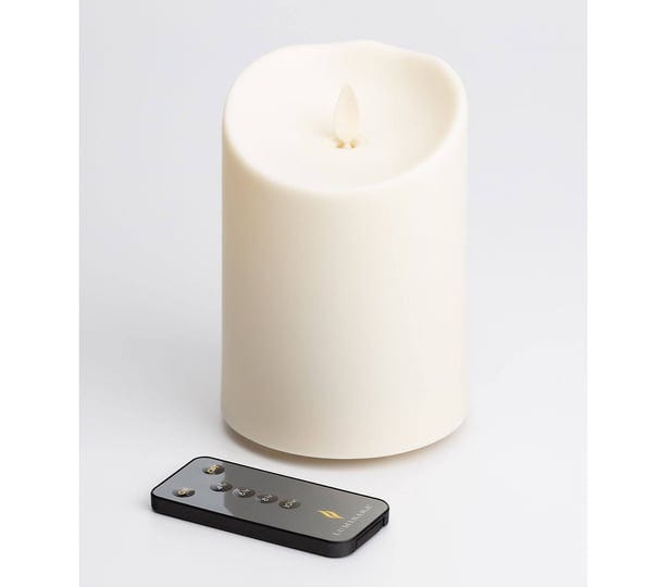 luminara-5-flameless-outdoor-candle-with-remot-e-control-1