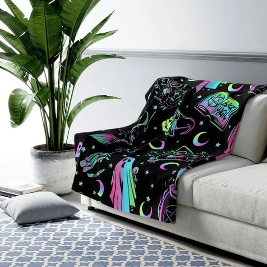 omg-ghosts-velvet-plush-blanket-l-multicolor-1