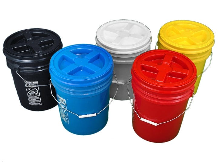 bucket-kit-five-colored-5-gallon-buckets-with-matching-gamma-seal-lids-one-each-blue-red-yellow-whit-1