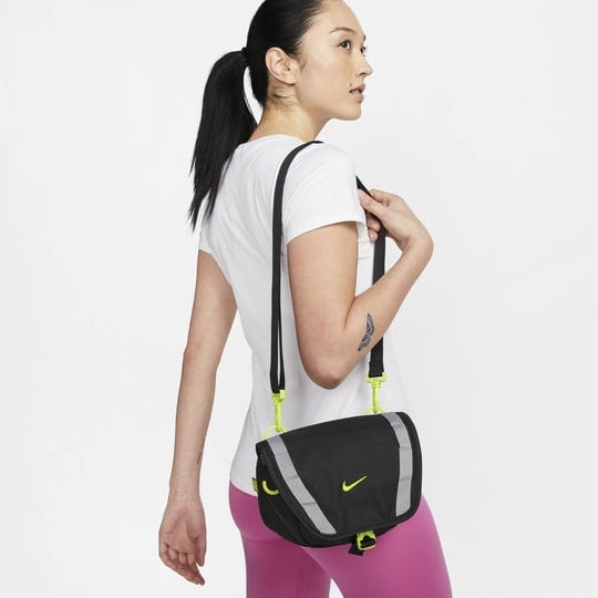 nike-unisex-hike-fanny-pack-4l-in-black-1